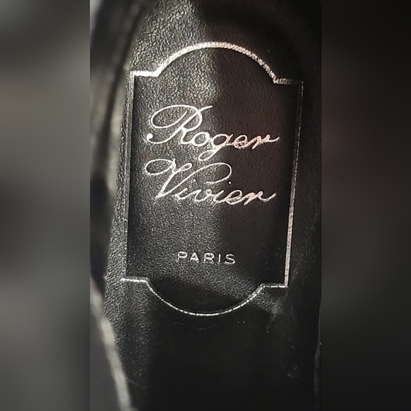 Roger Vivier Patent Leather Ankle Boot Size 36 Made in Italy. - Picture 9 of 9